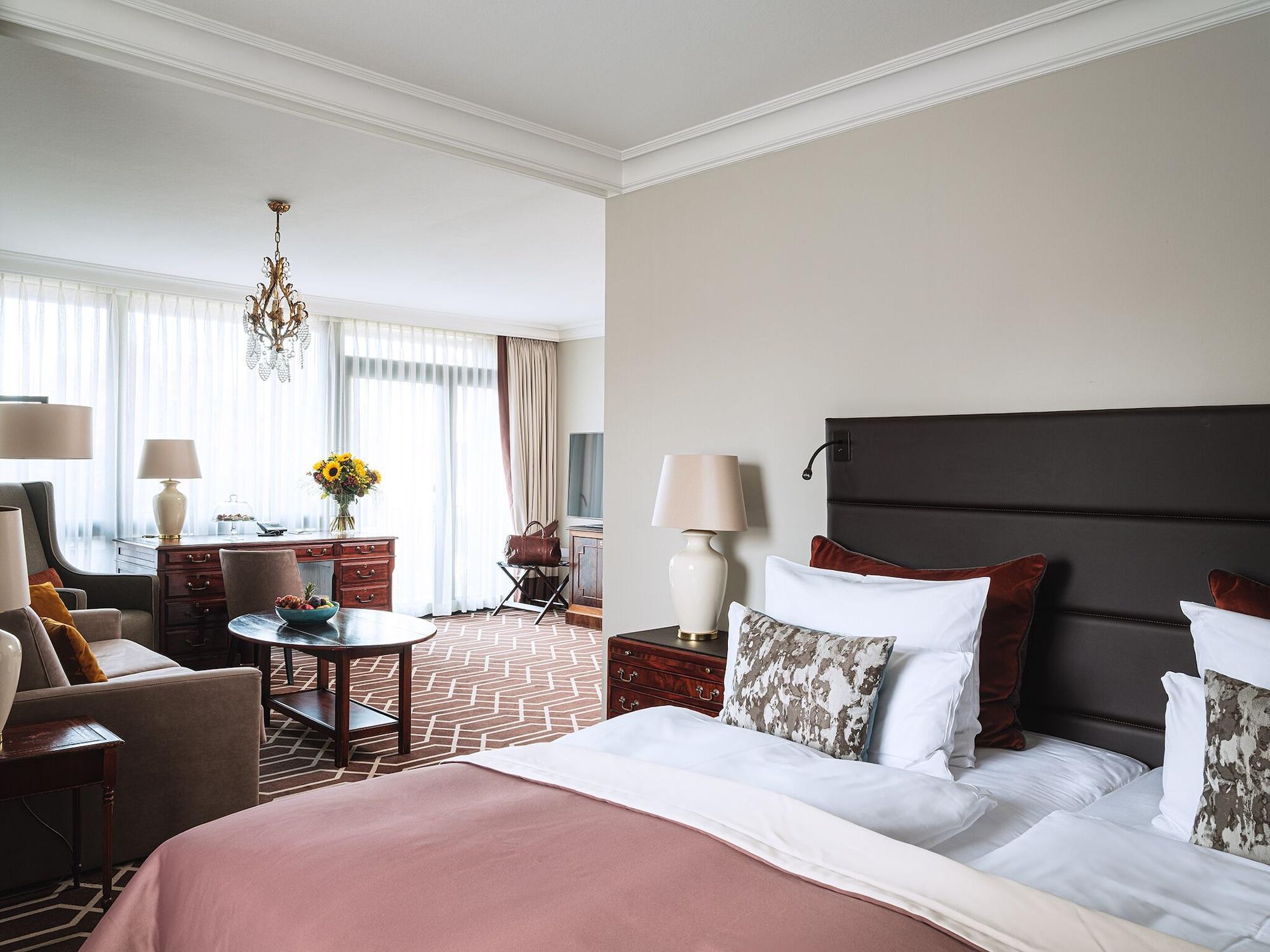 Althoff Hotel Fuerstenhof Τσέλε Εξωτερικό φωτογραφία A suite at the Hotel de la Paix