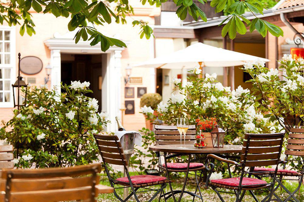 Althoff Hotel Fuerstenhof Τσέλε Εξωτερικό φωτογραφία The garden of the hotel